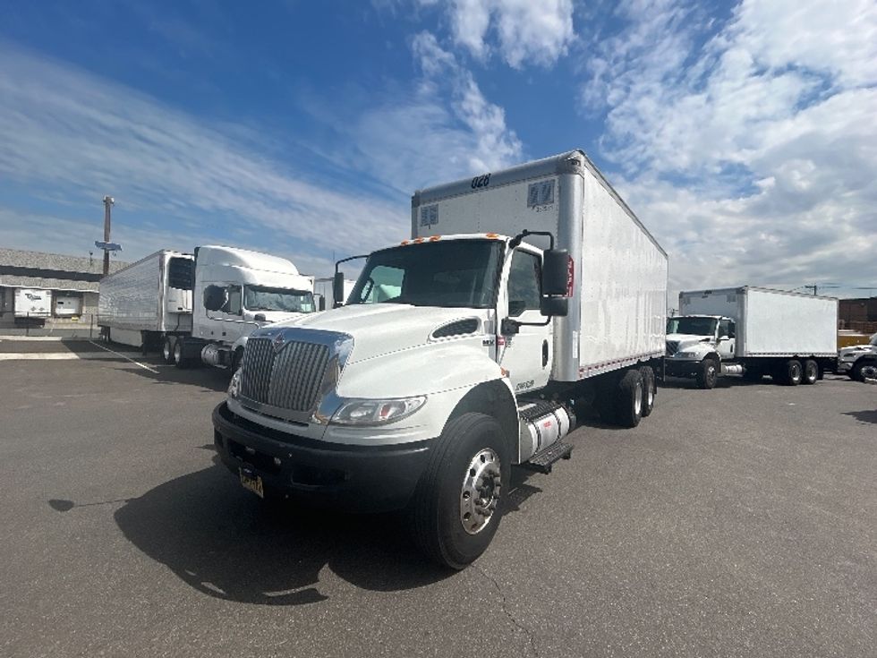 Medium Duty Box Truck-Light and Medium Duty Trucks-International-2020-MV607-Linden-NJ-177,167\n\t\tmiles-$ 56,500 - Image 3