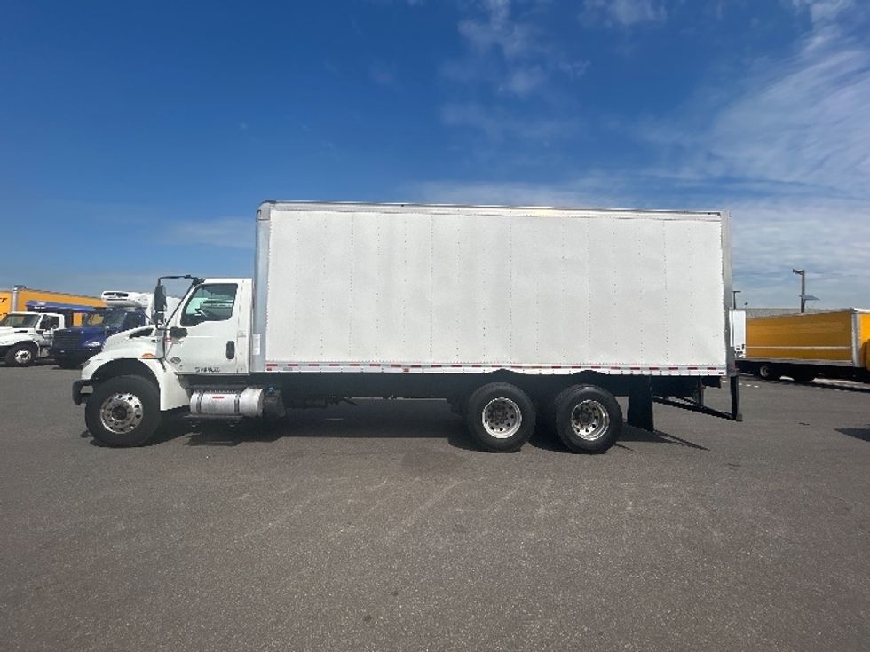 Medium Duty Box Truck-Light and Medium Duty Trucks-International-2020-MV607-Linden-NJ-177,167\n\t\tmiles-$ 56,500 - Image 4