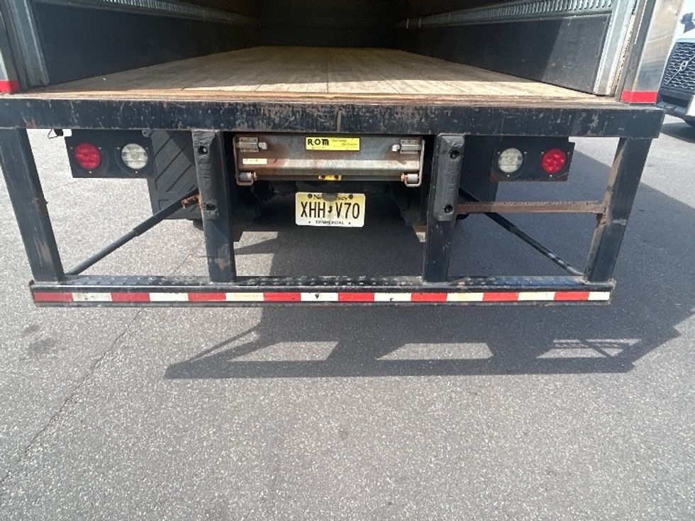 Medium Duty Box Truck-Light and Medium Duty Trucks-International-2020-MV607-Linden-NJ-177,167\n\t\tmiles-$ 56,500 - Image 9