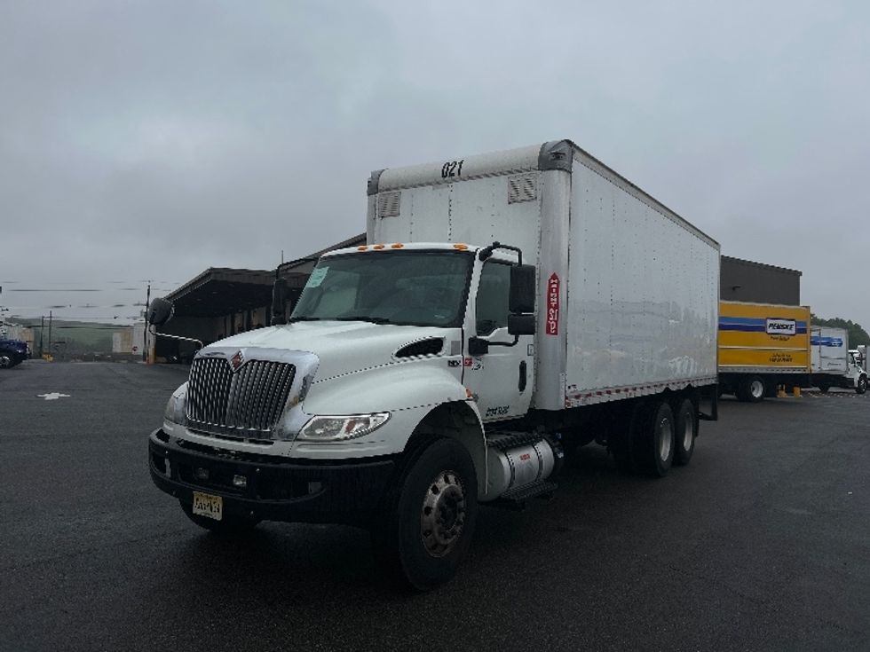 Medium Duty Box Truck-Light and Medium Duty Trucks-International-2020-MV607-Linden-NJ-181,700\n\t\tmiles-$ 55,750 - Image 3
