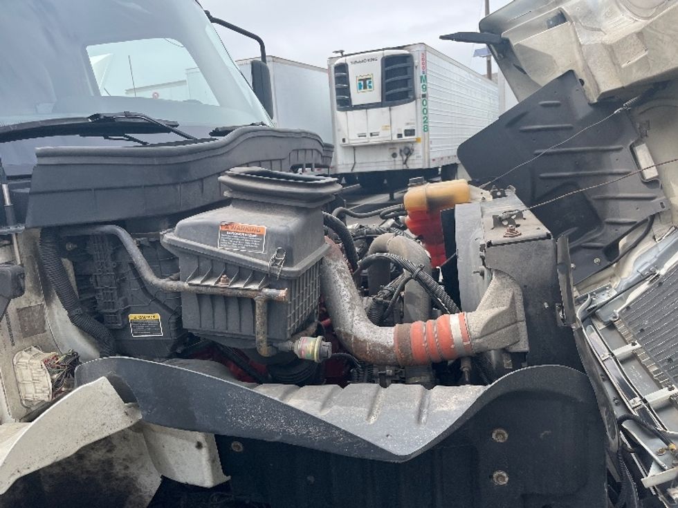 Medium Duty Box Truck-Light and Medium Duty Trucks-International-2020-MV607-Linden-NJ-182,513\n\t\tmiles-$ 39,750 - Image 22