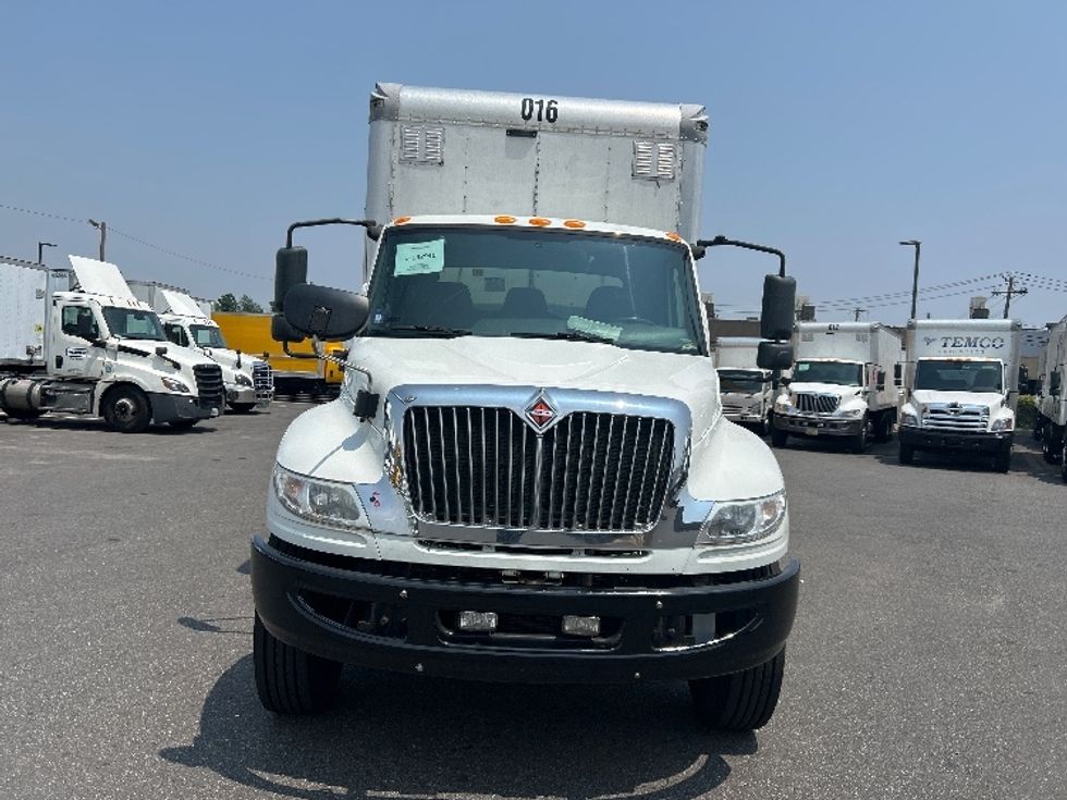 Medium Duty Box Truck-Light and Medium Duty Trucks-International-2020-MV607-Linden-NJ-182,880\n\t\tmiles-$ 55,000 - Image 2