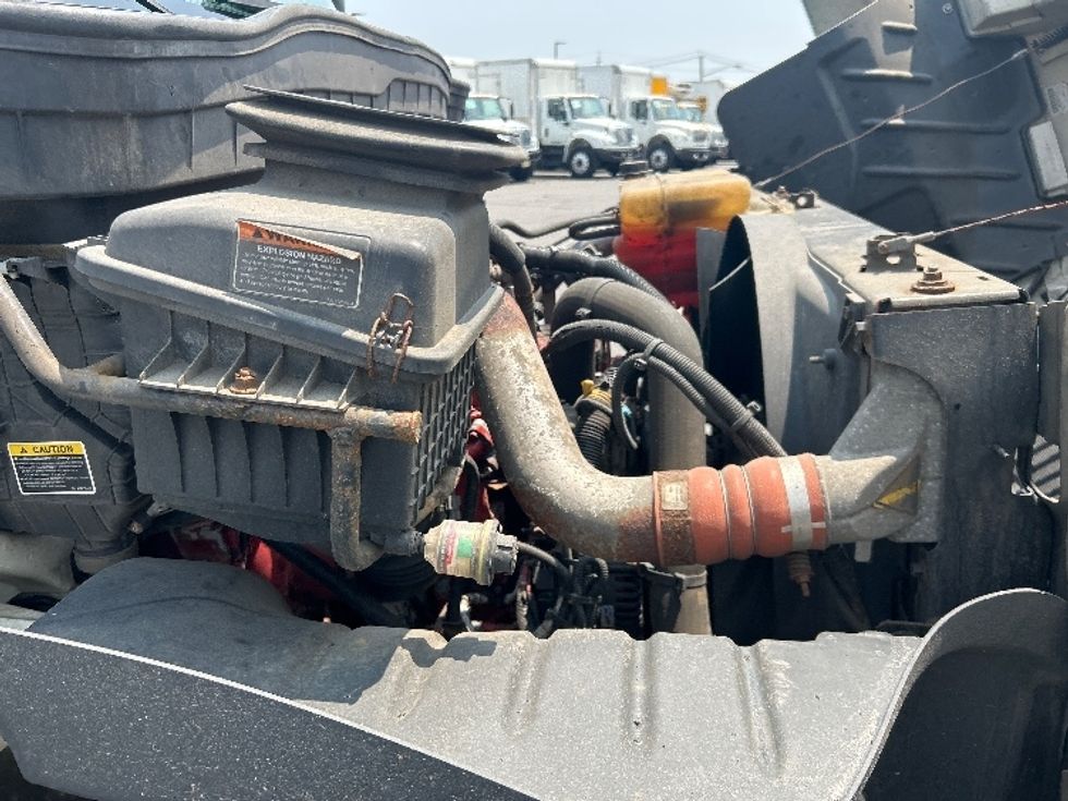 Medium Duty Box Truck-Light and Medium Duty Trucks-International-2020-MV607-Linden-NJ-182,880\n\t\tmiles-$ 55,000 - Image 23