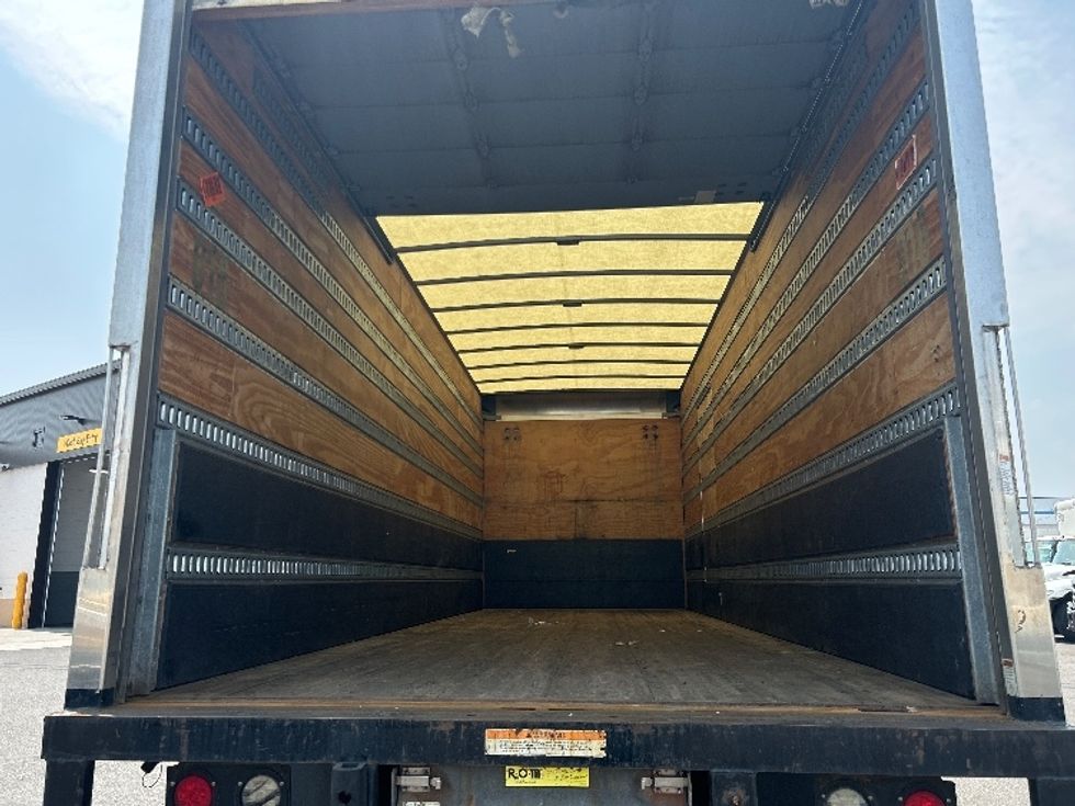 Medium Duty Box Truck-Light and Medium Duty Trucks-International-2020-MV607-Linden-NJ-182,880\n\t\tmiles-$ 55,000 - Image 8