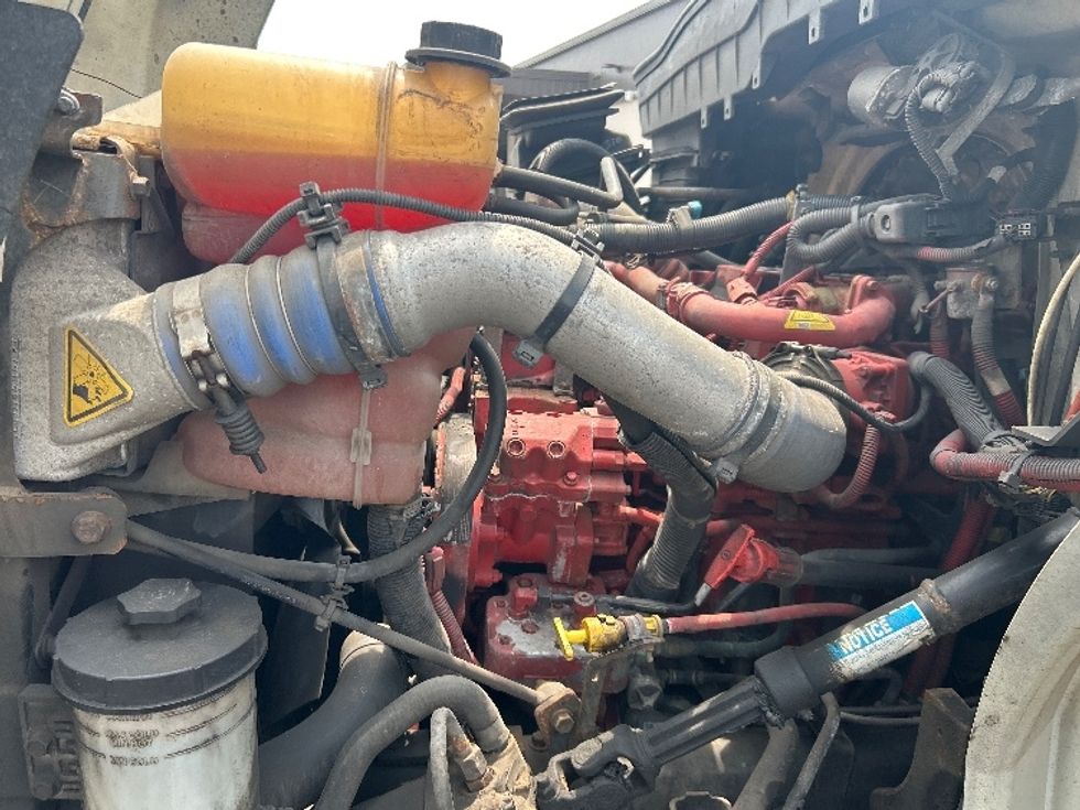 Medium Duty Box Truck-Light and Medium Duty Trucks-International-2020-MV607-Linden-NJ-184,072\n\t\tmiles-$ 55,500 - Image 24