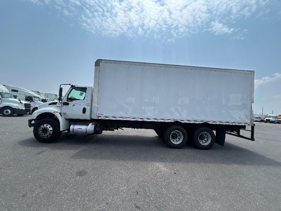 Medium Duty Box Truck-Light and Medium Duty Trucks-International-2020-MV607-Linden-NJ-184,072\n\t\tmiles-$ 55,500 - Image 4