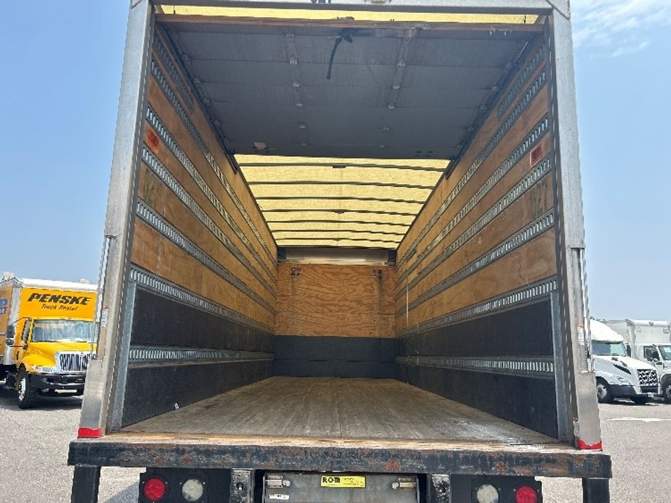 Medium Duty Box Truck-Light and Medium Duty Trucks-International-2020-MV607-Linden-NJ-184,072\n\t\tmiles-$ 55,500 - Image 8
