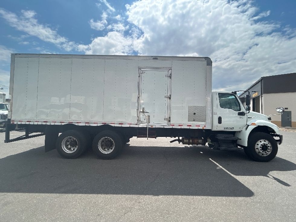 Medium Duty Box Truck-Light and Medium Duty Trucks-International-2020-MV607-Linden-NJ-184,591\n\t\tmiles-$ 55,500 - Image 15