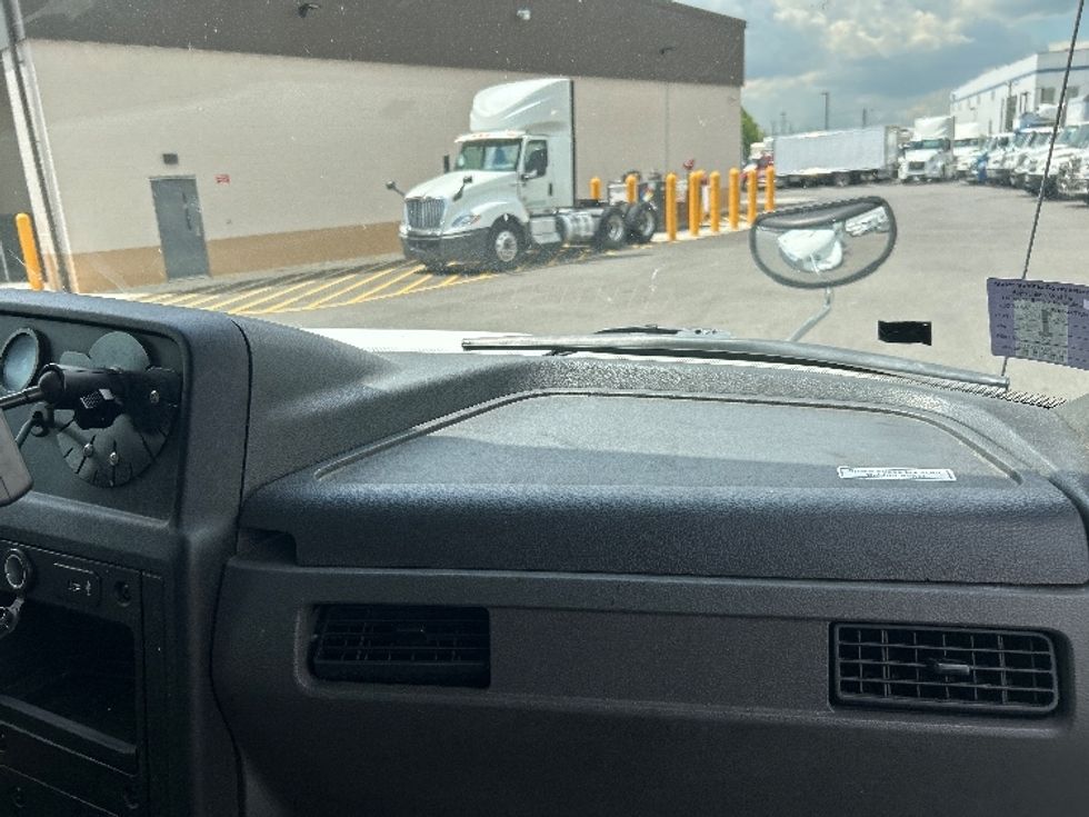 Medium Duty Box Truck-Light and Medium Duty Trucks-International-2020-MV607-Linden-NJ-184,591\n\t\tmiles-$ 55,500 - Image 21