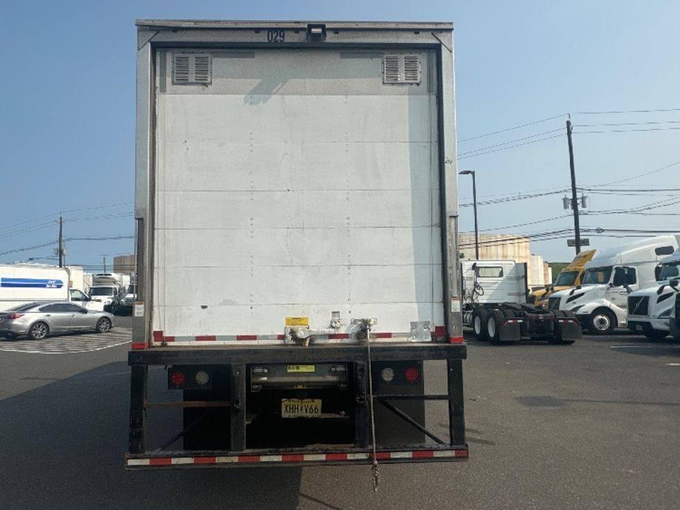 Medium Duty Box Truck-Light and Medium Duty Trucks-International-2020-MV607-Linden-NJ-185,114\n\t\tmiles-$ 54,250 - Image 7
