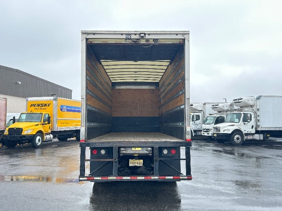 Medium Duty Box Truck-Light and Medium Duty Trucks-International-2020-MV607-Linden-NJ-185,114\n\t\tmiles-$ 54,250 - Image 8