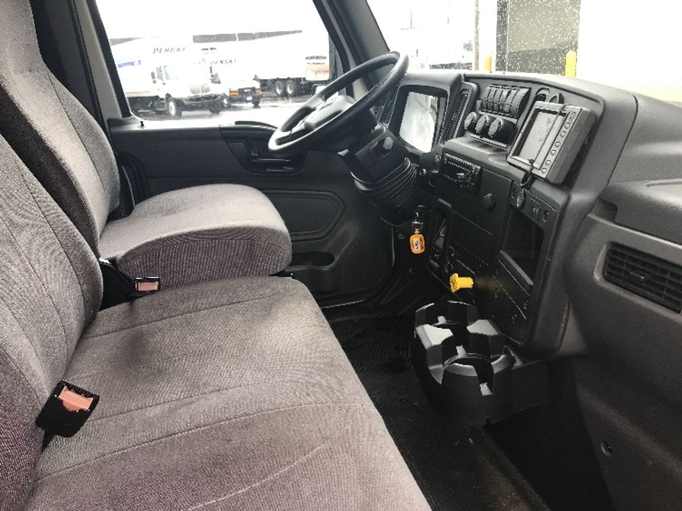 Medium Duty Box Truck-Light and Medium Duty Trucks-International-2020-MV607-Linden-NJ-190,134\n\t\tmiles-$ 54,500 - Image 22