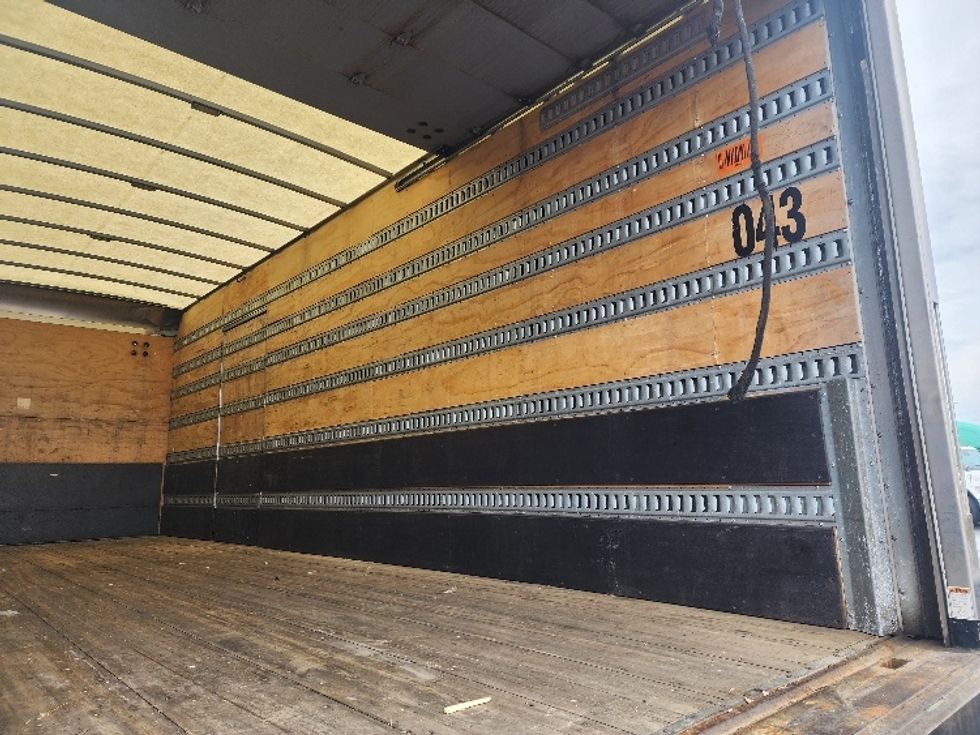 Medium Duty Box Truck-Light and Medium Duty Trucks-International-2020-MV607-Linden-NJ-199,796\n\t\tmiles-$ 53,250 - Image 12