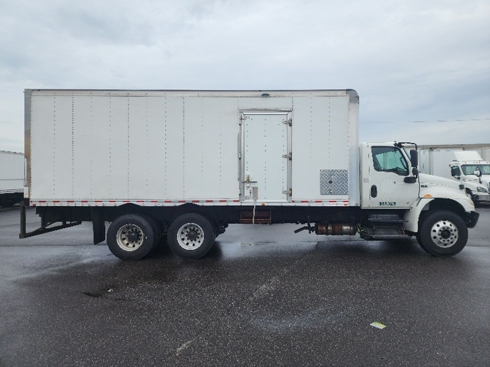 Medium Duty Box Truck-Light and Medium Duty Trucks-International-2020-MV607-Linden-NJ-199,796\n\t\tmiles-$ 53,250 - Image 15