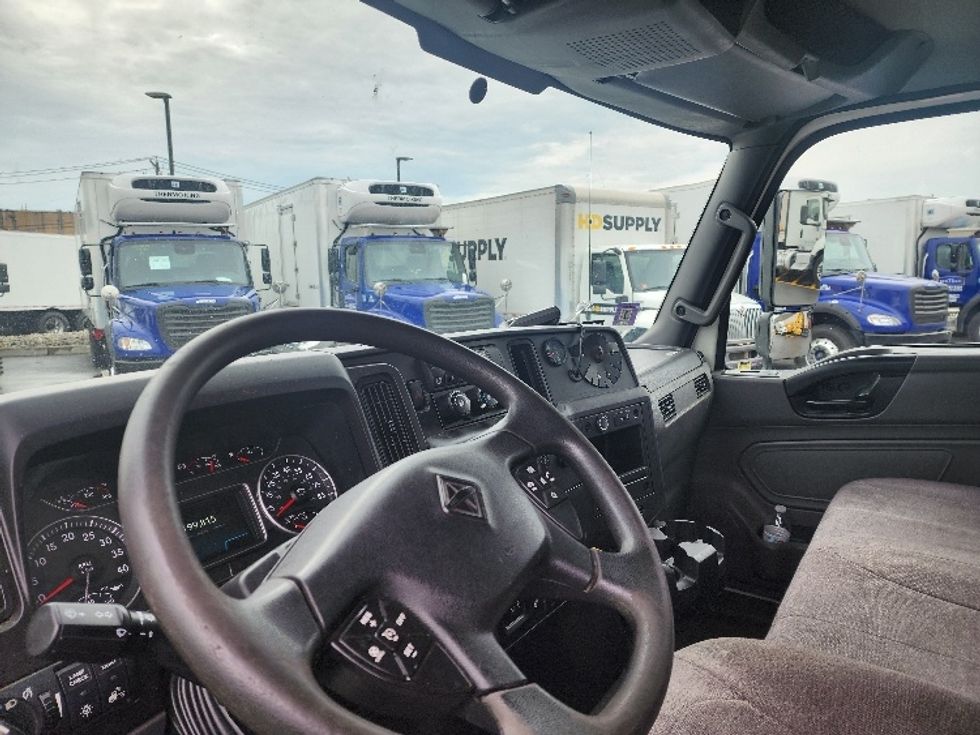 Medium Duty Box Truck-Light and Medium Duty Trucks-International-2020-MV607-Linden-NJ-199,796\n\t\tmiles-$ 53,250 - Image 17