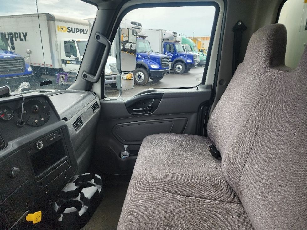 Medium Duty Box Truck-Light and Medium Duty Trucks-International-2020-MV607-Linden-NJ-199,796\n\t\tmiles-$ 53,250 - Image 18