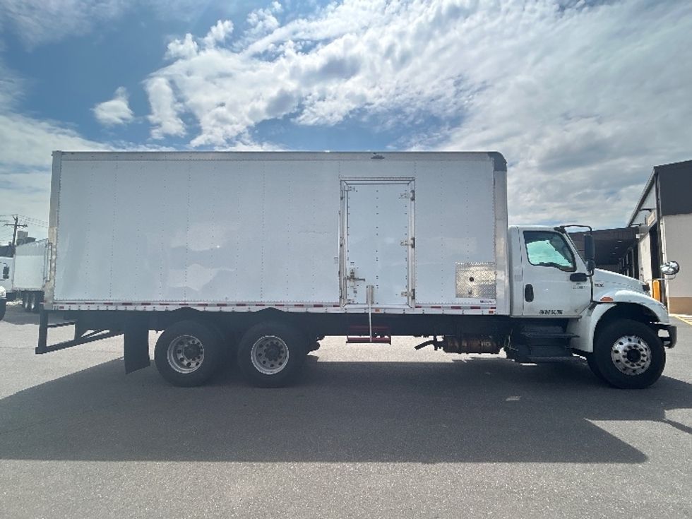 Medium Duty Box Truck-Light and Medium Duty Trucks-International-2020-MV607-Linden-NJ-200,642\n\t\tmiles-$ 53,250 - Image 15