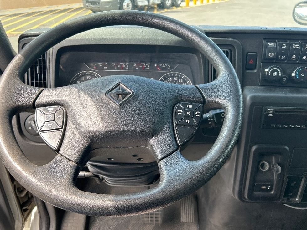 Medium Duty Box Truck-Light and Medium Duty Trucks-International-2020-MV607-Linden-NJ-200,642\n\t\tmiles-$ 53,250 - Image 18