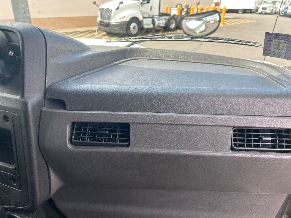 Medium Duty Box Truck-Light and Medium Duty Trucks-International-2020-MV607-Linden-NJ-200,642\n\t\tmiles-$ 53,250 - Image 21