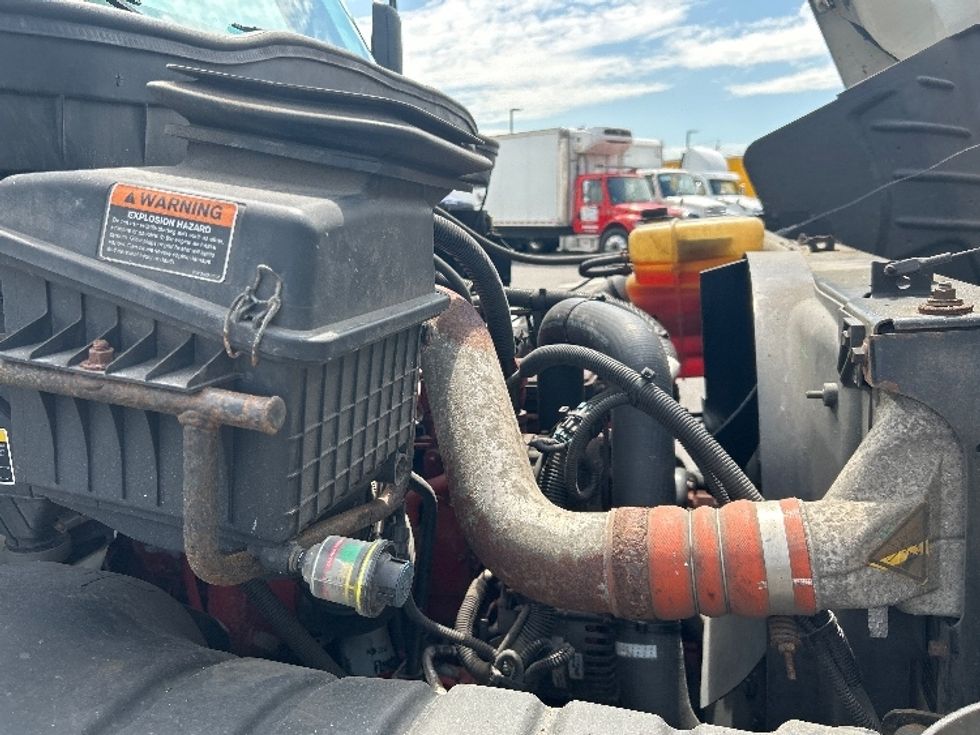 Medium Duty Box Truck-Light and Medium Duty Trucks-International-2020-MV607-Linden-NJ-200,642\n\t\tmiles-$ 53,250 - Image 23