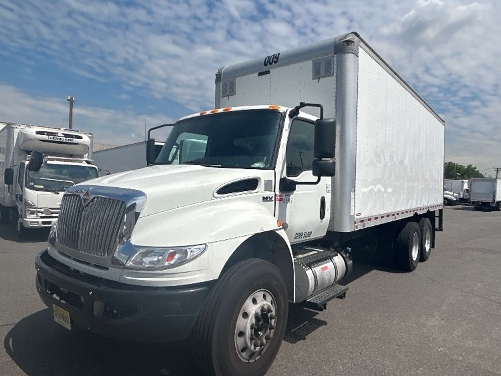 Medium Duty Box Truck-Light and Medium Duty Trucks-International-2020-MV607-Linden-NJ-200,642\n\t\tmiles-$ 53,250 - Image 3
