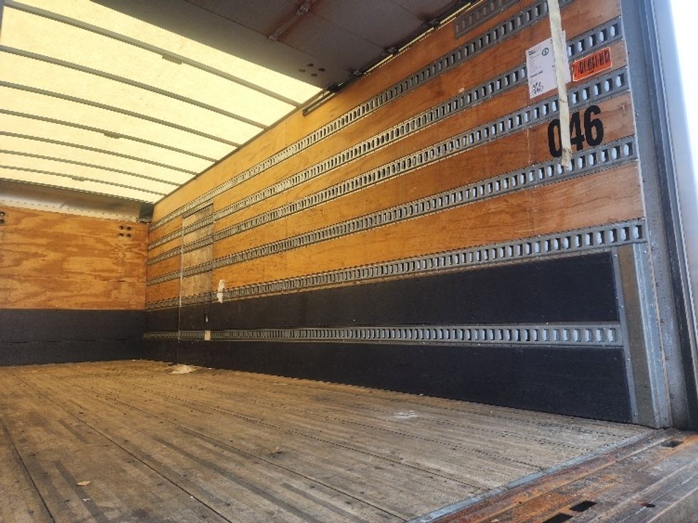 Medium Duty Box Truck-Light and Medium Duty Trucks-International-2020-MV607-Linden-NJ-206,668\n\t\tmiles-$ 52,250 - Image 12