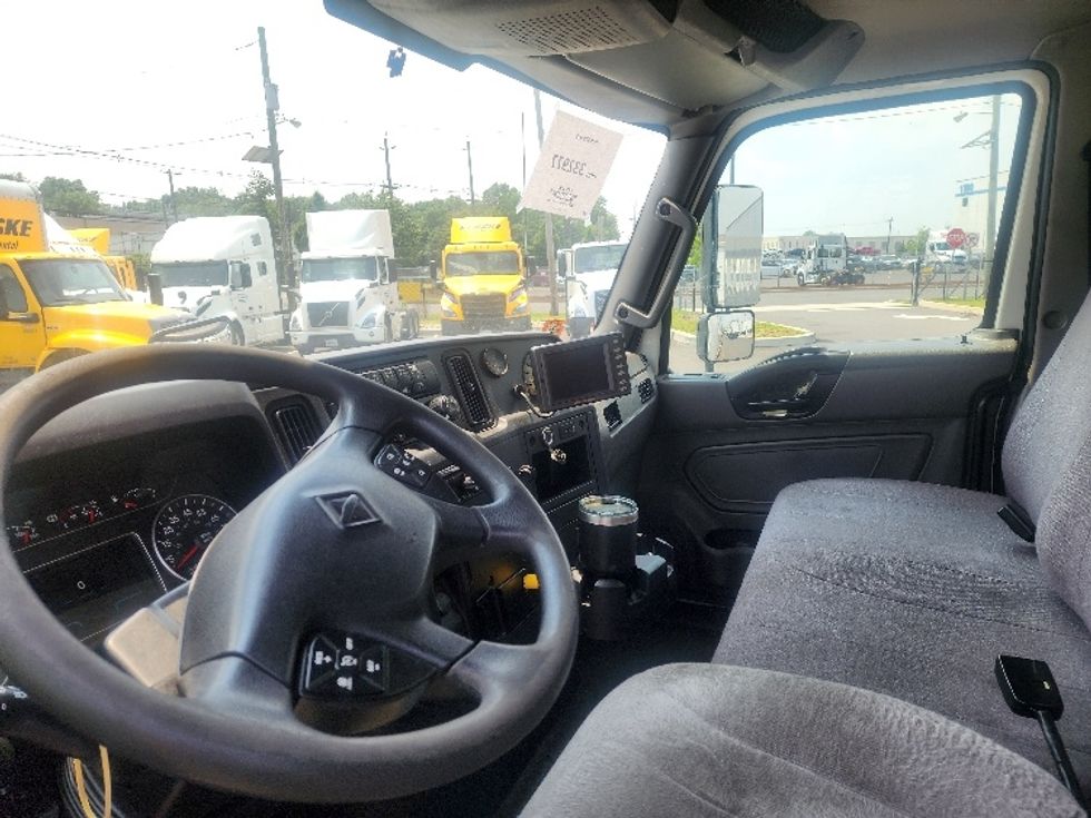 Medium Duty Box Truck-Light and Medium Duty Trucks-International-2020-MV607-Linden-NJ-206,668\n\t\tmiles-$ 52,250 - Image 17
