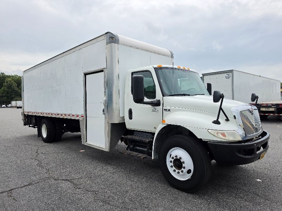Medium Duty Box Truck-Light and Medium Duty Trucks-International-2020-MV607-Little Rock-AR-110,986\n\t\tmiles-$ 51,500 - Image 1