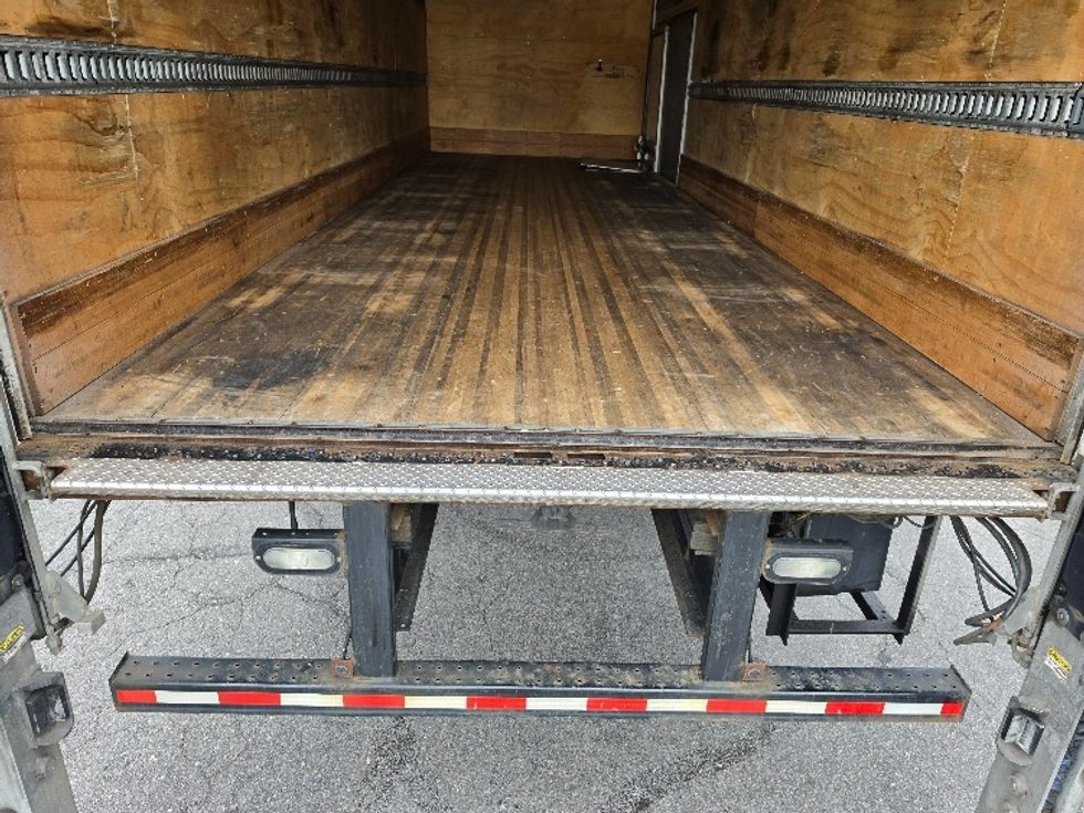 Medium Duty Box Truck-Light and Medium Duty Trucks-International-2020-MV607-Little Rock-AR-110,986\n\t\tmiles-$ 51,500 - Image 10