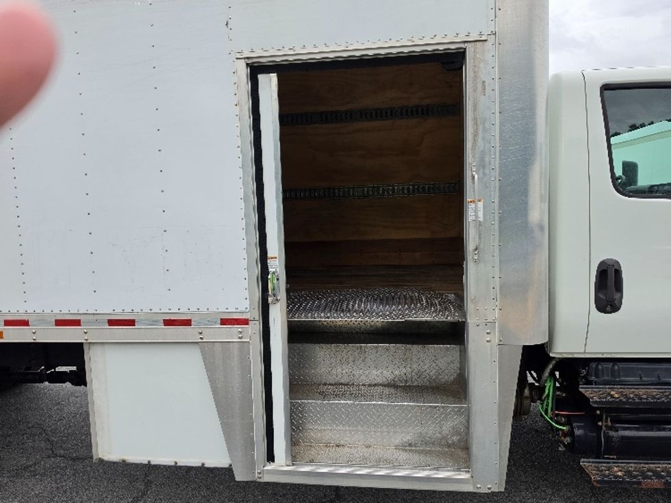 Medium Duty Box Truck-Light and Medium Duty Trucks-International-2020-MV607-Little Rock-AR-110,986\n\t\tmiles-$ 51,500 - Image 25