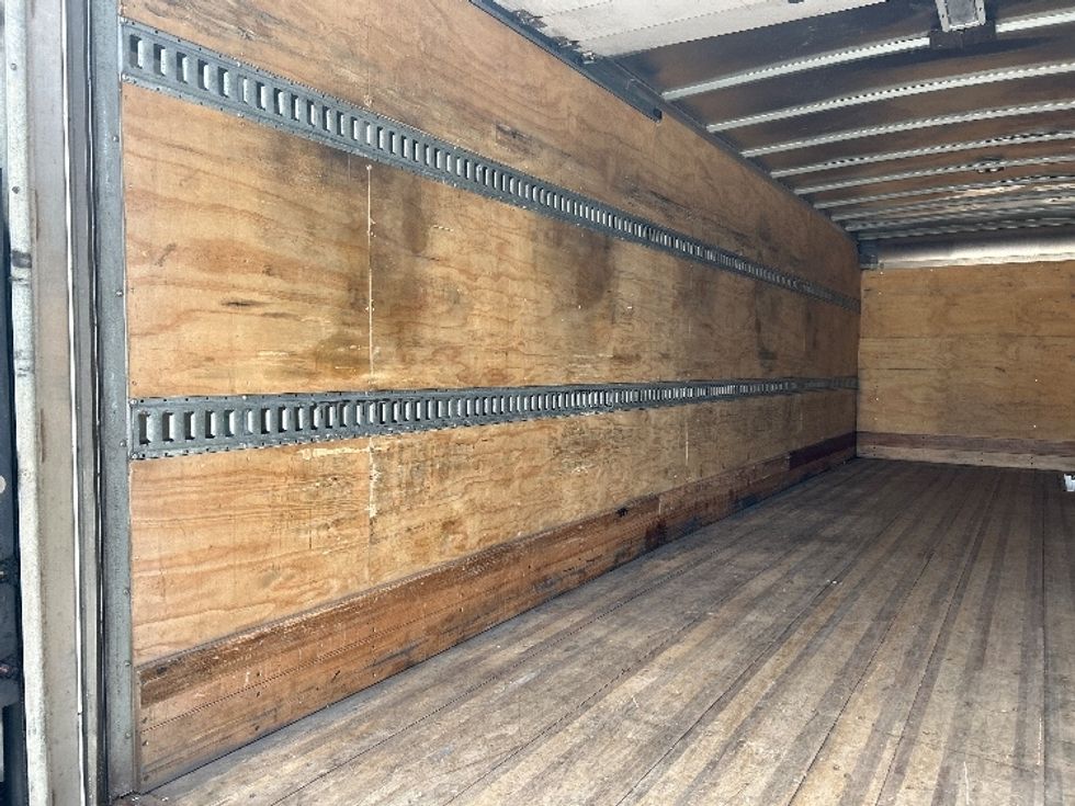 Medium Duty Box Truck-Light and Medium Duty Trucks-International-2020-MV607-Little Rock-AR-134,327\n\t\tmiles-$ 57,500 - Image 10