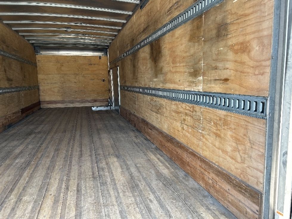 Medium Duty Box Truck-Light and Medium Duty Trucks-International-2020-MV607-Little Rock-AR-134,327\n\t\tmiles-$ 57,500 - Image 11