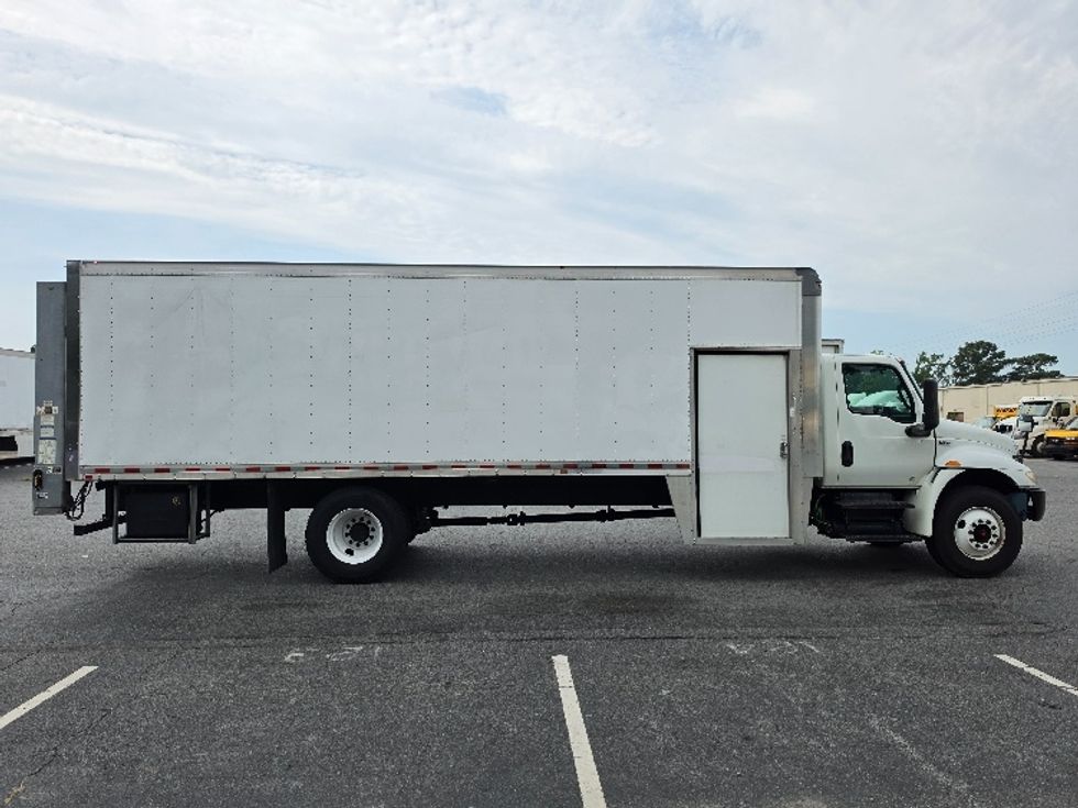 Medium Duty Box Truck-Light and Medium Duty Trucks-International-2020-MV607-Little Rock-AR-134,327\n\t\tmiles-$ 57,500 - Image 14