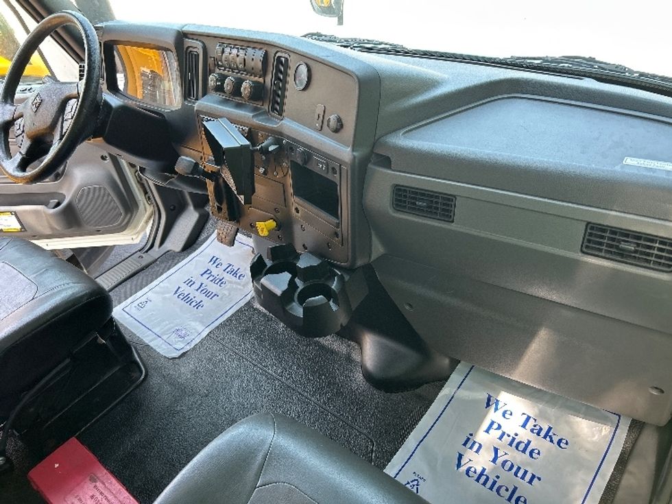 Medium Duty Box Truck-Light and Medium Duty Trucks-International-2020-MV607-Little Rock-AR-134,327\n\t\tmiles-$ 57,500 - Image 19