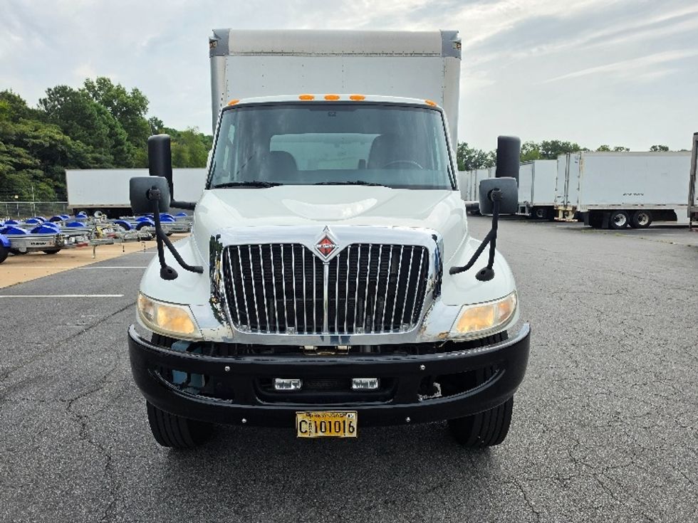 Medium Duty Box Truck-Light and Medium Duty Trucks-International-2020-MV607-Little Rock-AR-134,327\n\t\tmiles-$ 57,500 - Image 2
