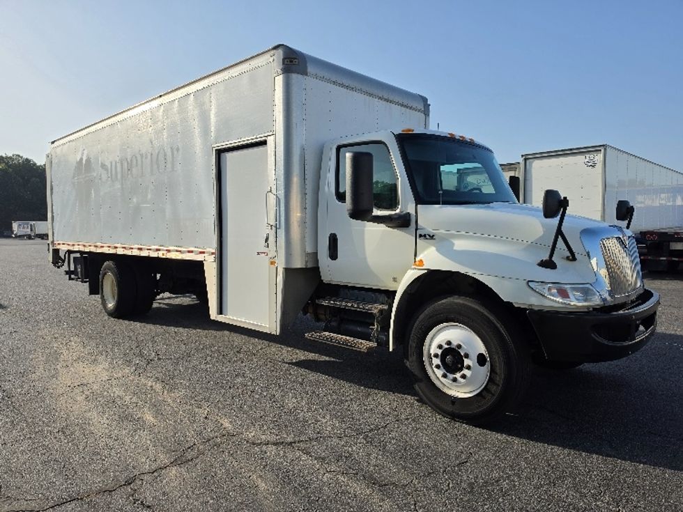 Medium Duty Box Truck-Light and Medium Duty Trucks-International-2020-MV607-Little Rock-AR-219,723\n\t\tmiles-$ 41,000 - Image 1