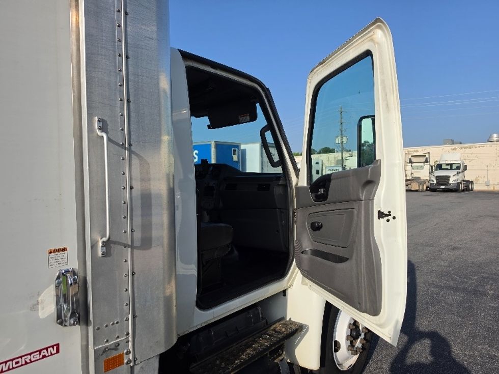 Medium Duty Box Truck-Light and Medium Duty Trucks-International-2020-MV607-Little Rock-AR-219,723\n\t\tmiles-$ 41,000 - Image 18