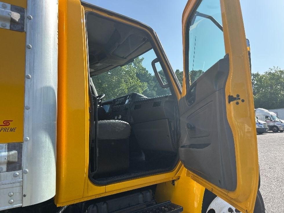 Medium Duty Box Truck-Light and Medium Duty Trucks-International-2020-MV607-Little Rock-AR-226,094\n\t\tmiles-$ 42,500 - Image 20