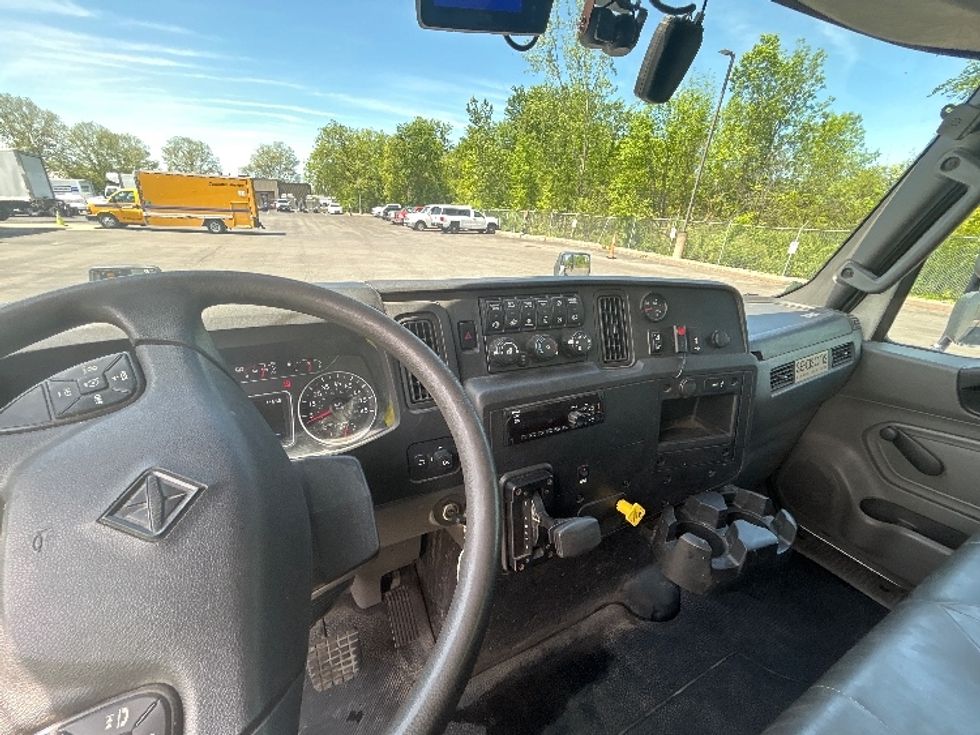 Medium Duty Box Truck-Light and Medium Duty Trucks-International-2020-MV607-Liverpool-NY-103,844\n\t\tmiles-$ 58,000 - Image 18