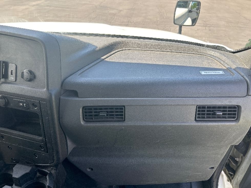 Medium Duty Box Truck-Light and Medium Duty Trucks-International-2020-MV607-Liverpool-NY-103,844\n\t\tmiles-$ 58,000 - Image 21