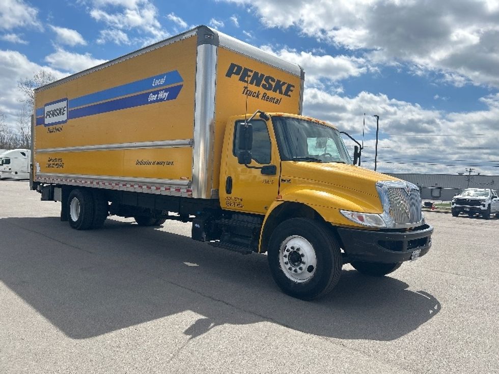 Medium Duty Box Truck-Light and Medium Duty Trucks-International-2020-MV607-Liverpool-NY-121,978\n\t\tmiles-$ 48,750 - Image 1