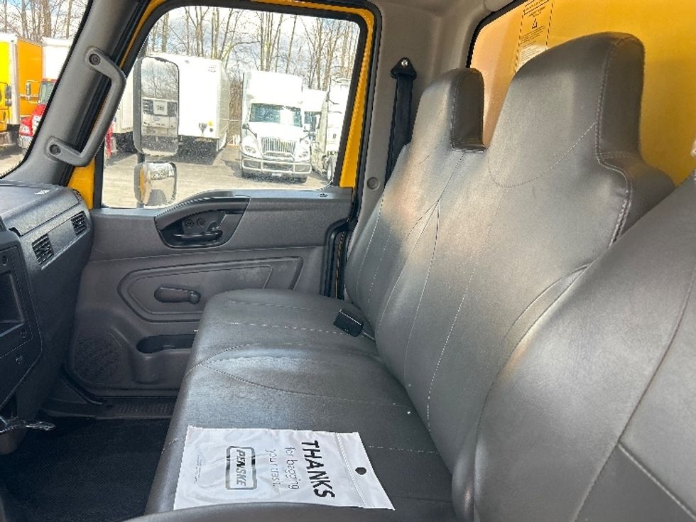 Medium Duty Box Truck-Light and Medium Duty Trucks-International-2020-MV607-Liverpool-NY-121,978\n\t\tmiles-$ 48,750 - Image 19