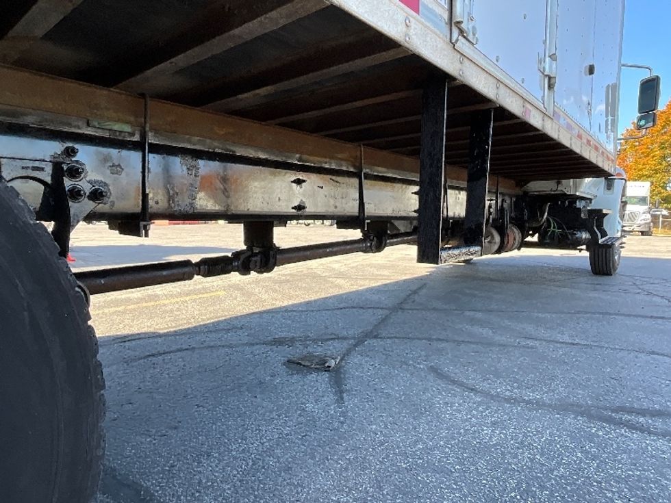 Medium Duty Box Truck-Light and Medium Duty Trucks-International-2020-MV607-London-ON-515,452\n\t\tkm-$ 27,500 - Image 14