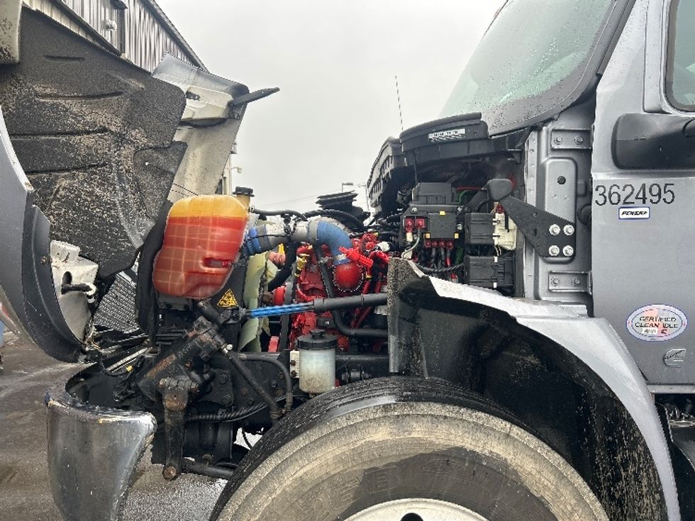 Medium Duty Box Truck-Light and Medium Duty Trucks-International-2020-MV607-Londonderry-NH-138,860\n\t\tmiles-$ 53,000 - Image 23