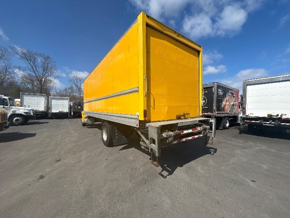 Medium Duty Box Truck-Light and Medium Duty Trucks-International-2020-MV607-Londonderry-NH-205,242\n\t\tmiles-$ 37,250 - Image 6