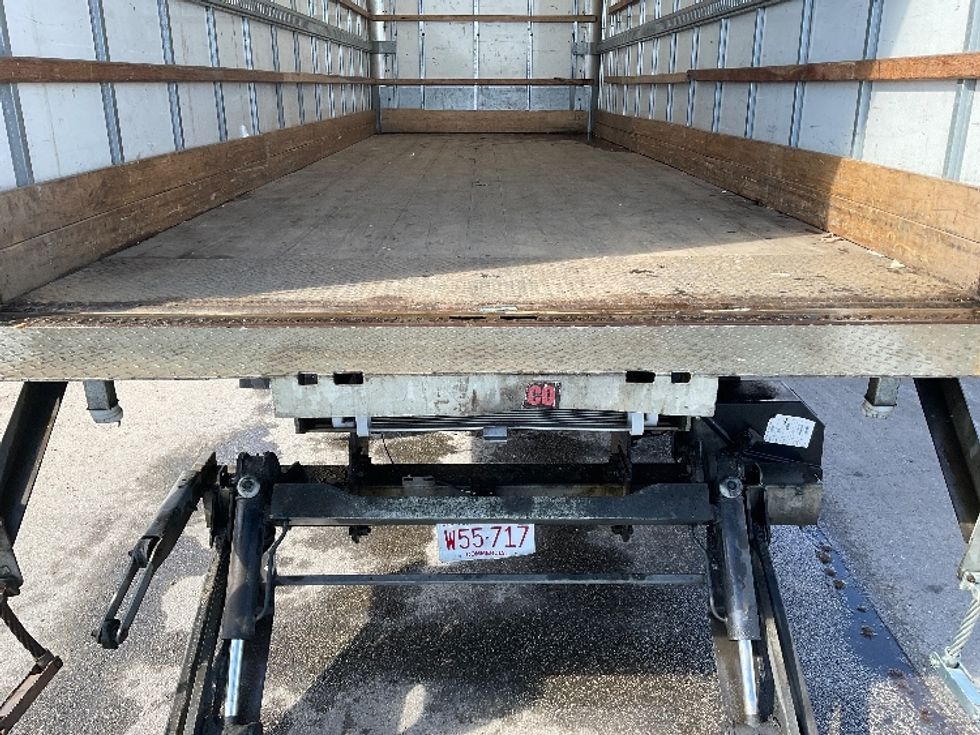 Medium Duty Box Truck-Light and Medium Duty Trucks-International-2020-MV607-Londonderry-NH-205,865\n\t\tmiles-$ 36,750 - Image 10