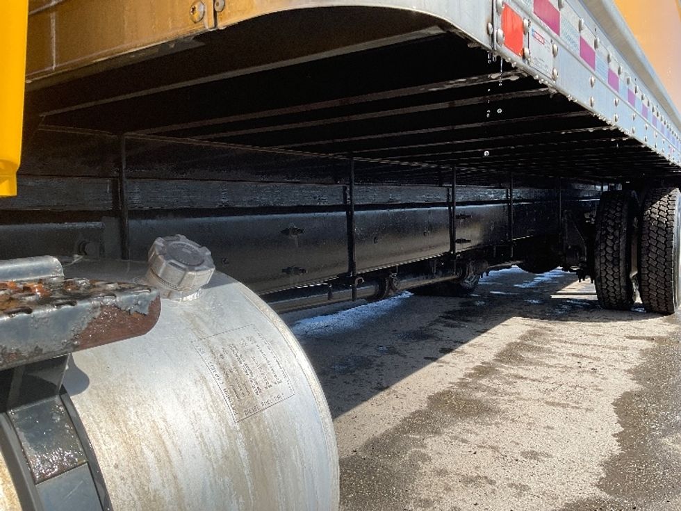 Medium Duty Box Truck-Light and Medium Duty Trucks-International-2020-MV607-Londonderry-NH-205,865\n\t\tmiles-$ 36,750 - Image 5