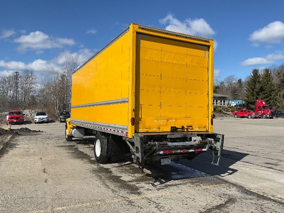 Medium Duty Box Truck-Light and Medium Duty Trucks-International-2020-MV607-Londonderry-NH-205,865\n\t\tmiles-$ 36,750 - Image 6