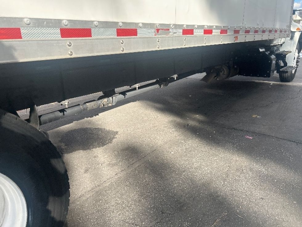 Medium Duty Box Truck-Light and Medium Duty Trucks-International-2020-MV607-Los Angeles-CA-98,813\n\t\tmiles-$ 57,750 - Image 14