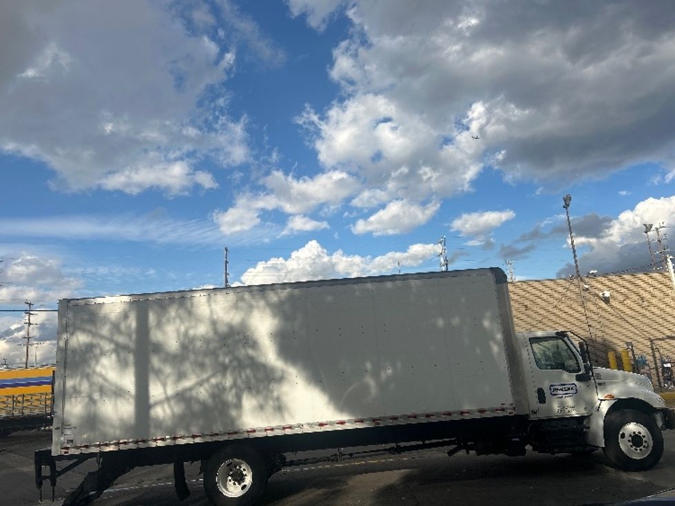 Medium Duty Box Truck-Light and Medium Duty Trucks-International-2020-MV607-Los Angeles-CA-98,813\n\t\tmiles-$ 57,750 - Image 15